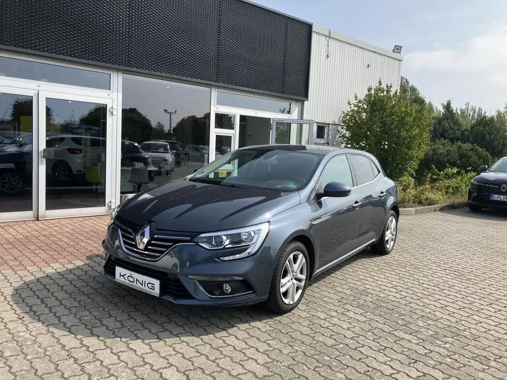 Photo 1 : Renault Megane 2019 Petrol