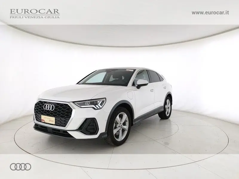 Photo 1 : Audi Q3 2021 Autres