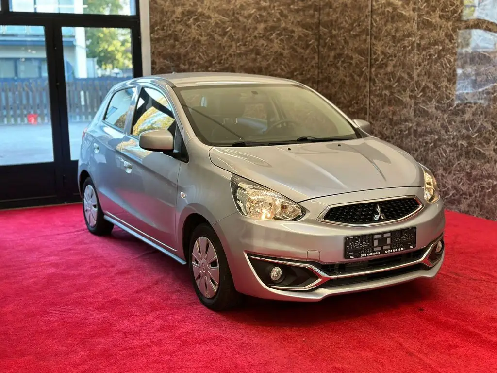 Photo 1 : Mitsubishi Space Star 2017 Petrol