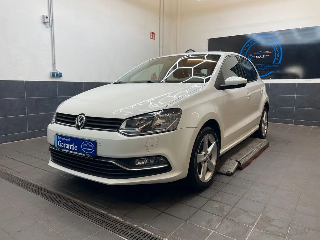 Photo 1 : Volkswagen Polo 2015 Petrol