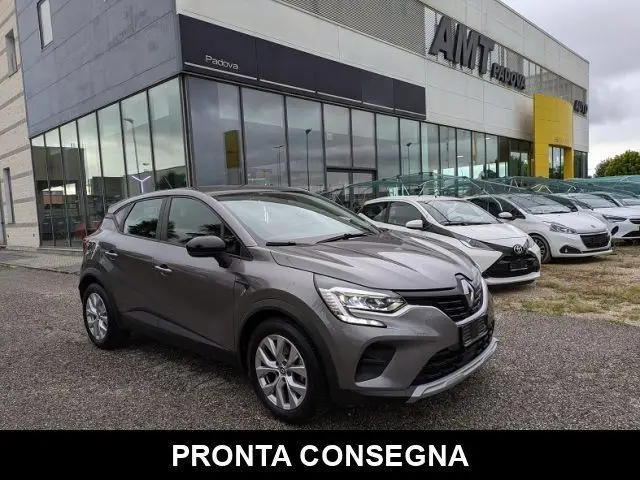 Photo 1 : Renault Captur 2021 Petrol