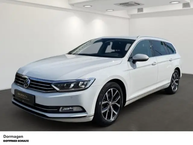 Photo 1 : Volkswagen Passat 2019 Petrol