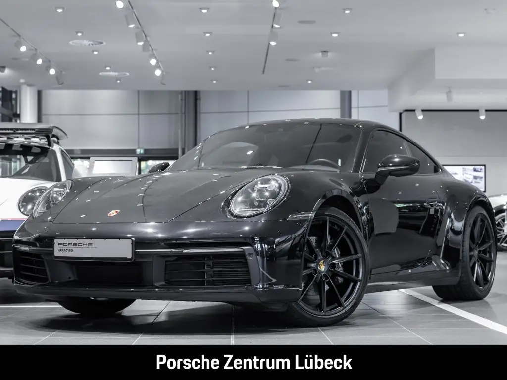 Photo 1 : Porsche 992 2020 Petrol