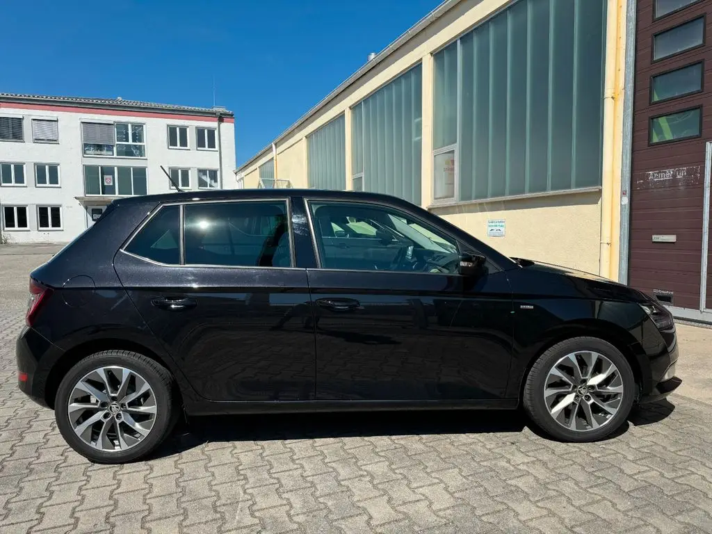 Photo 1 : Skoda Fabia 2021 Essence