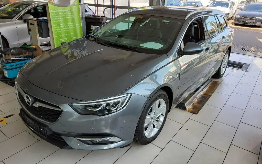 Photo 1 : Opel Insignia 2019 Petrol