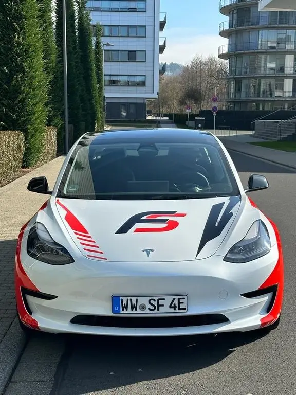 Photo 1 : Tesla Model 3 2023 Non renseigné