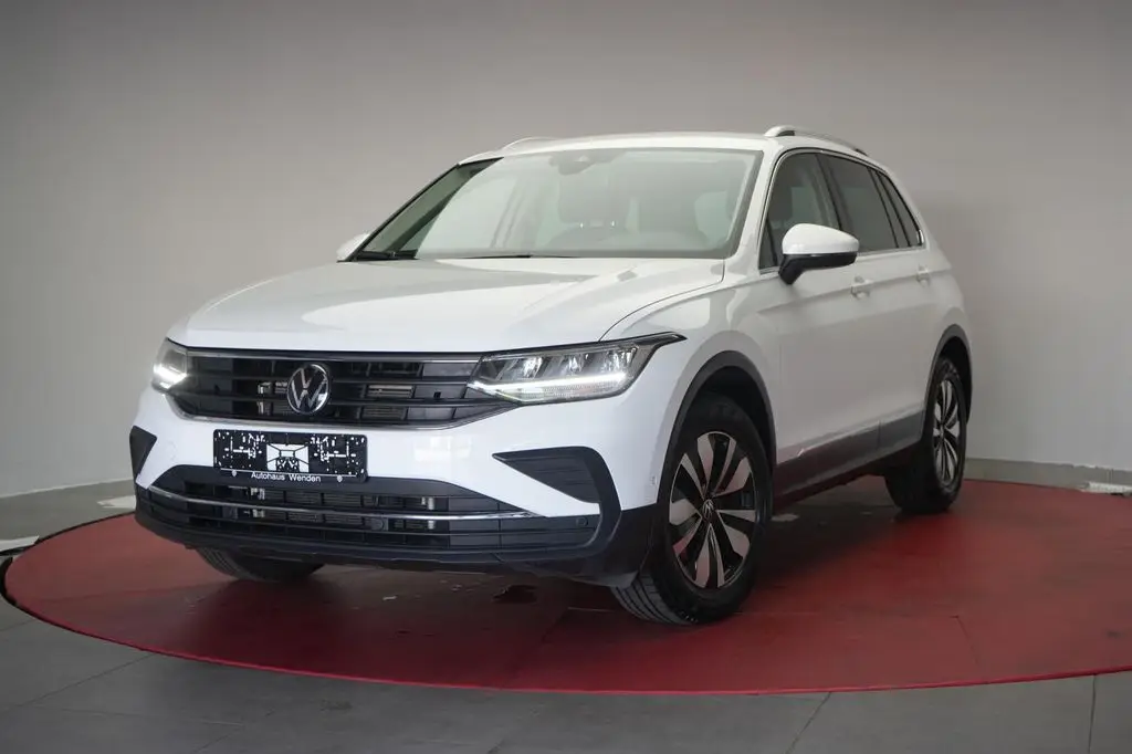 Photo 1 : Volkswagen Tiguan 2024 Essence