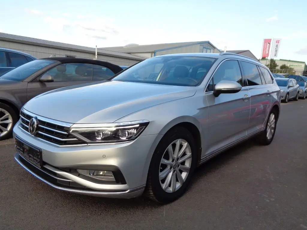 Photo 1 : Volkswagen Passat 2020 Diesel