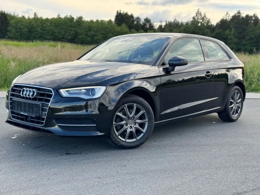 Photo 1 : Audi A3 2015 Petrol