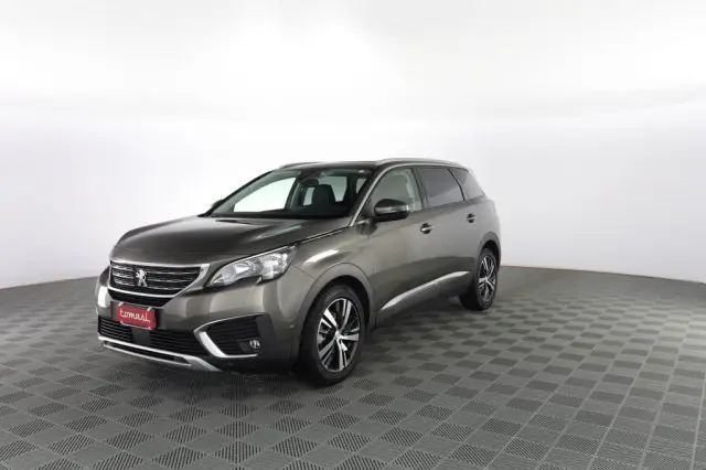 Photo 1 : Peugeot 5008 2019 Diesel