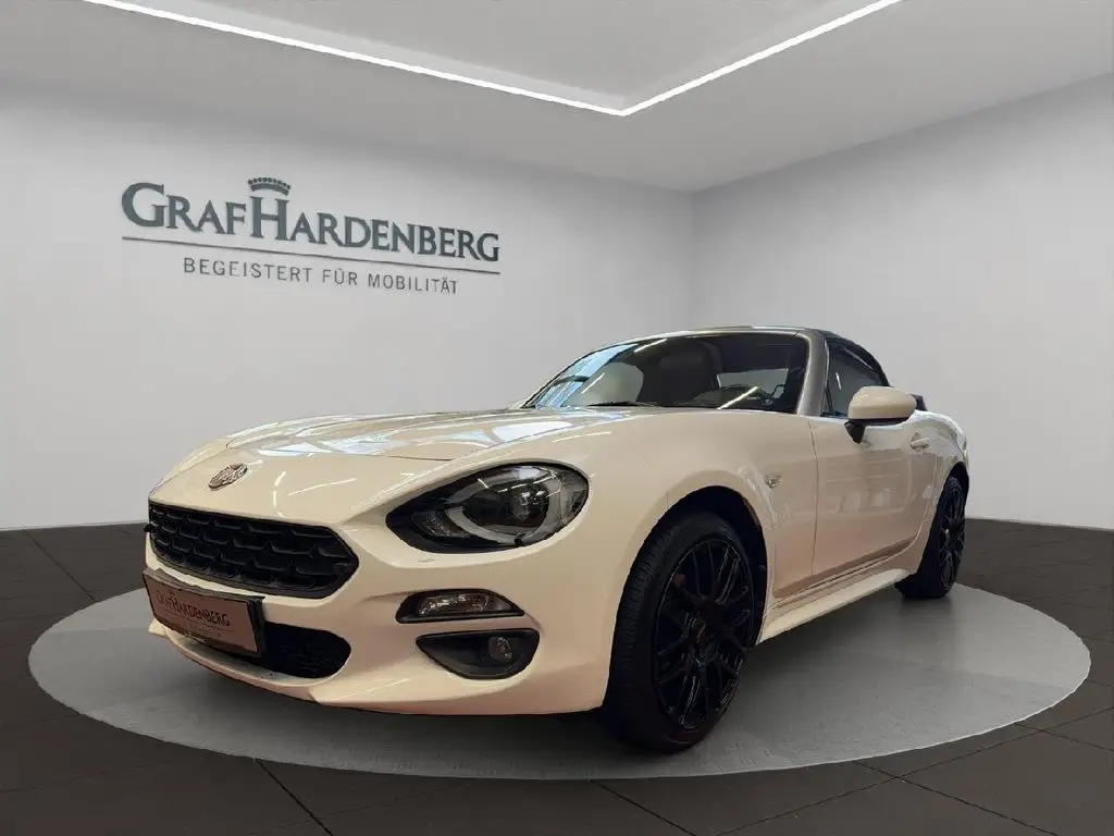 Photo 1 : Fiat 124 Spider 2017 Petrol