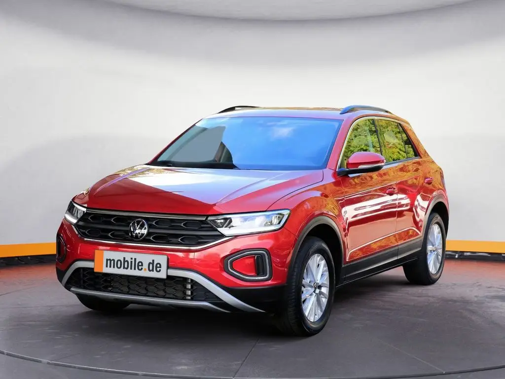 Photo 1 : Volkswagen T-roc 2023 Essence