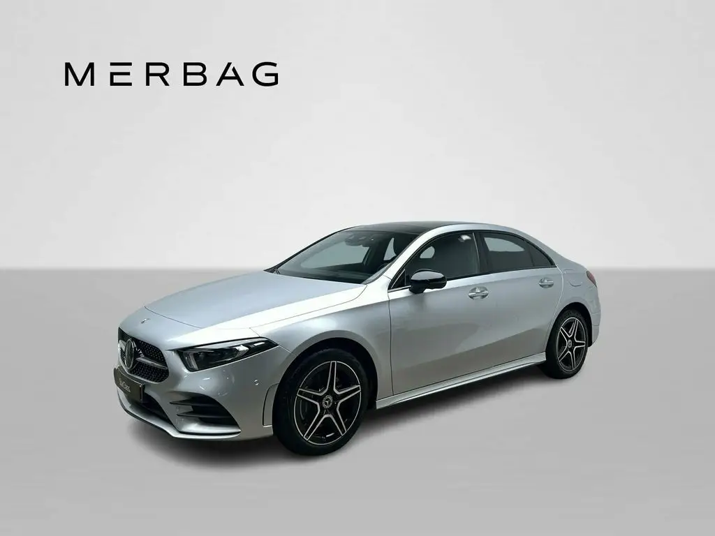 Photo 1 : Mercedes-benz Classe A 2024 Hybride