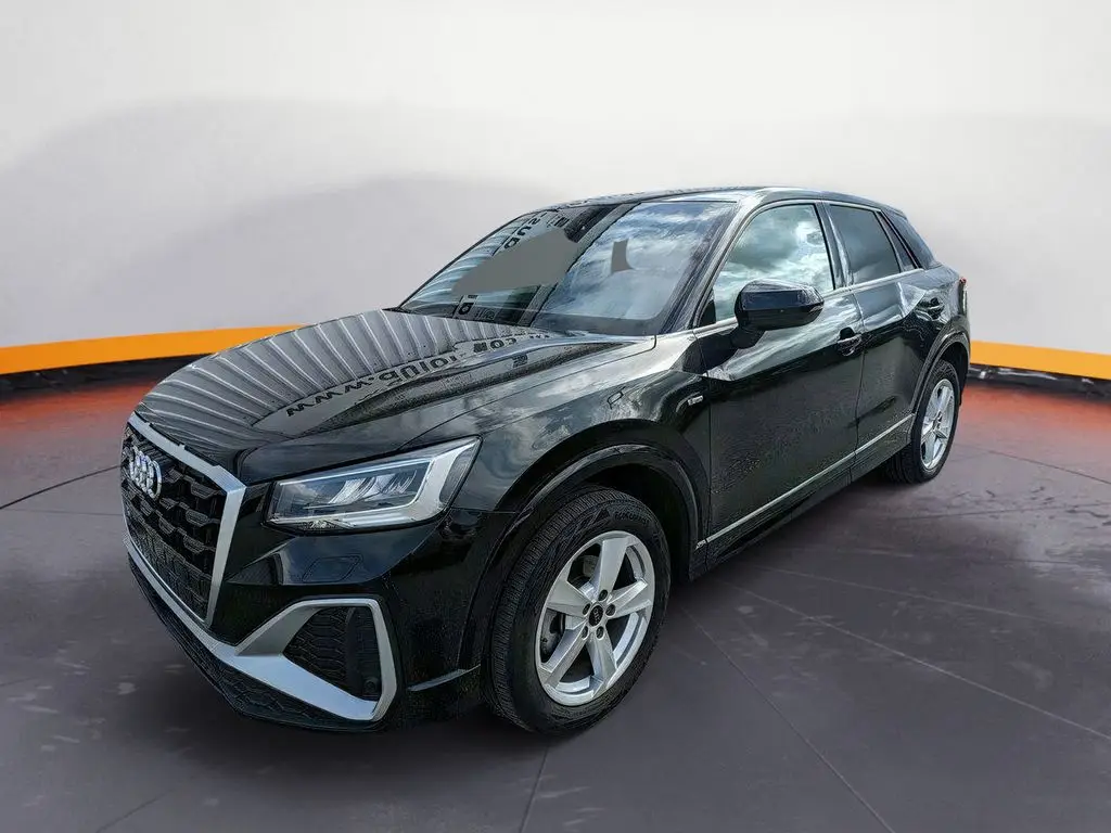 Photo 1 : Audi Q2 2024 Petrol