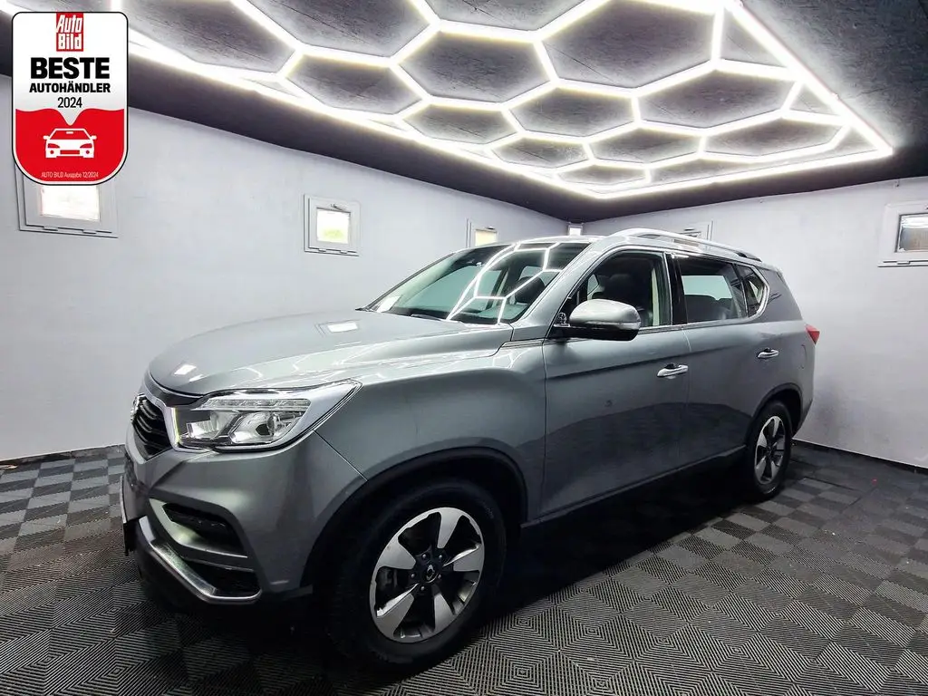 Photo 1 : Ssangyong Rexton 2019 Diesel