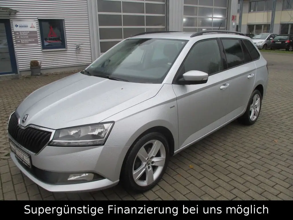 Photo 1 : Skoda Fabia 2018 Essence