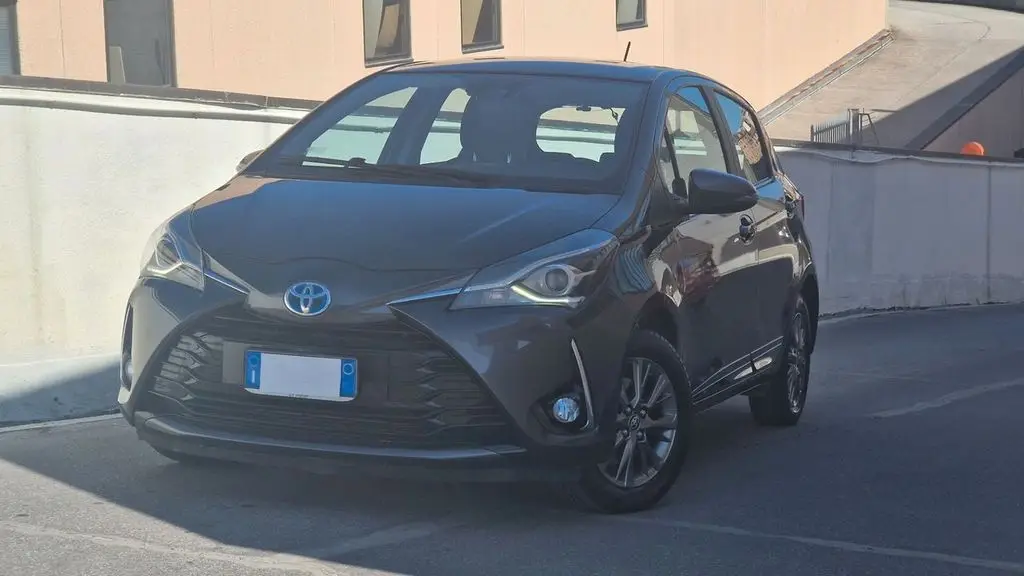 Photo 1 : Toyota Yaris 2017 Hybride