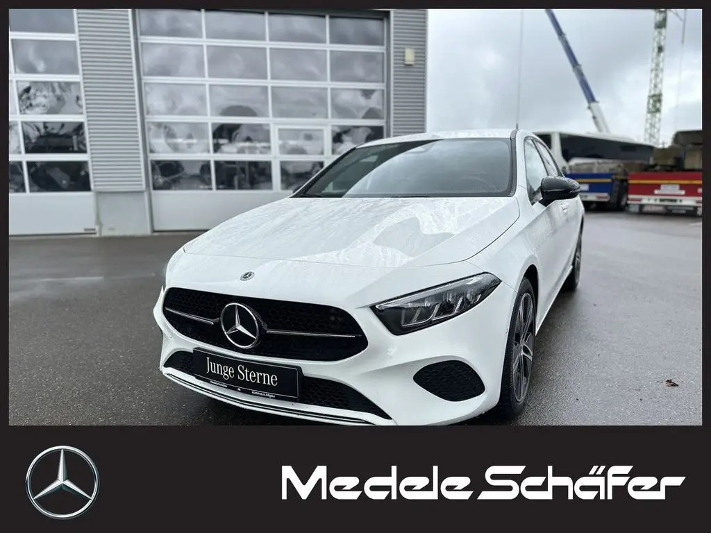 Photo 1 : Mercedes-benz Classe A 2023 Petrol