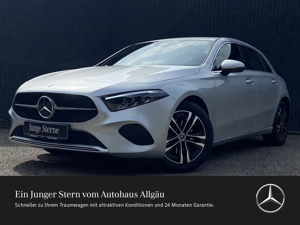 Photo 1 : Mercedes-benz Classe A 2023 Essence