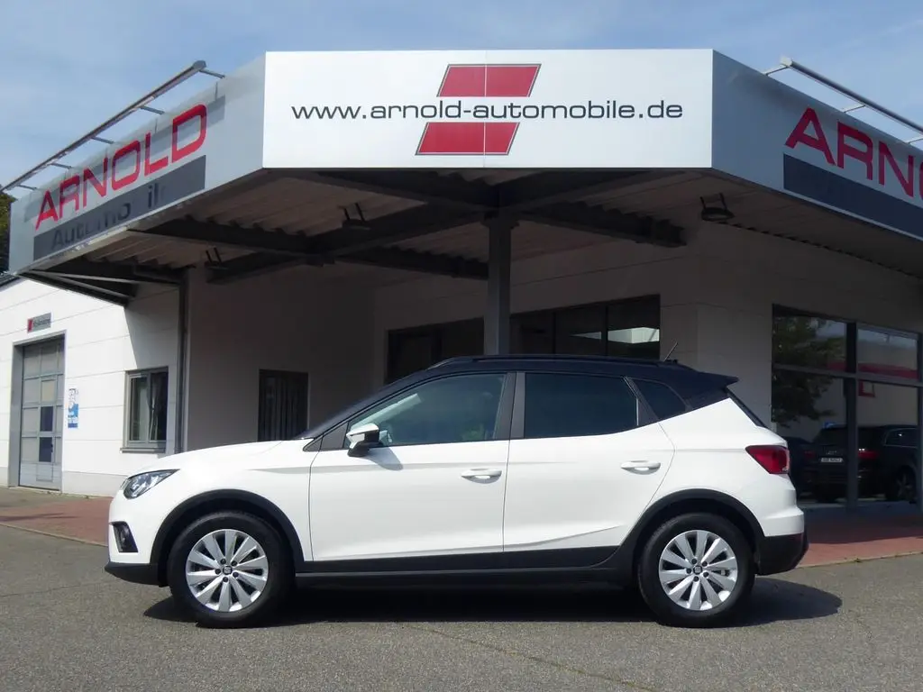 Photo 1 : Seat Arona 2020 Essence