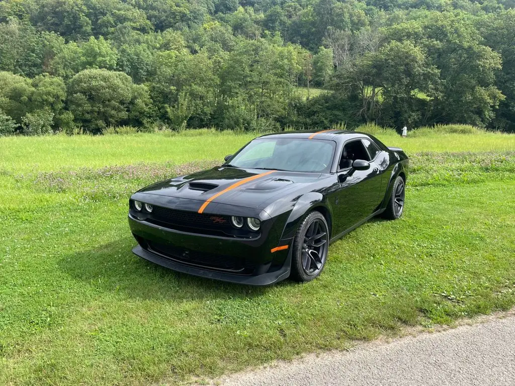 Photo 1 : Dodge Challenger 2022 Essence