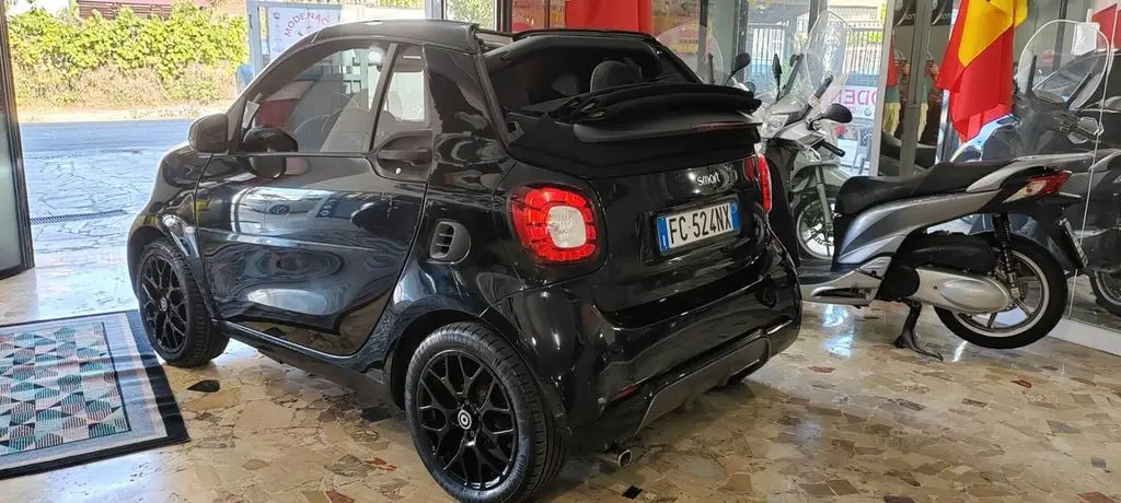 Photo 1 : Smart Fortwo 2016 Petrol