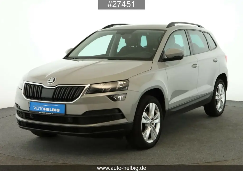 Photo 1 : Skoda Karoq 2021 Essence