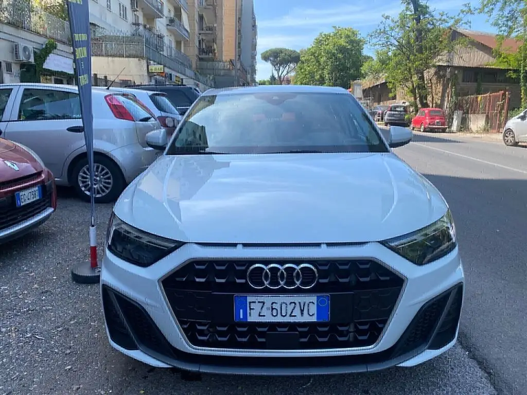 Photo 1 : Audi A1 2019 Petrol