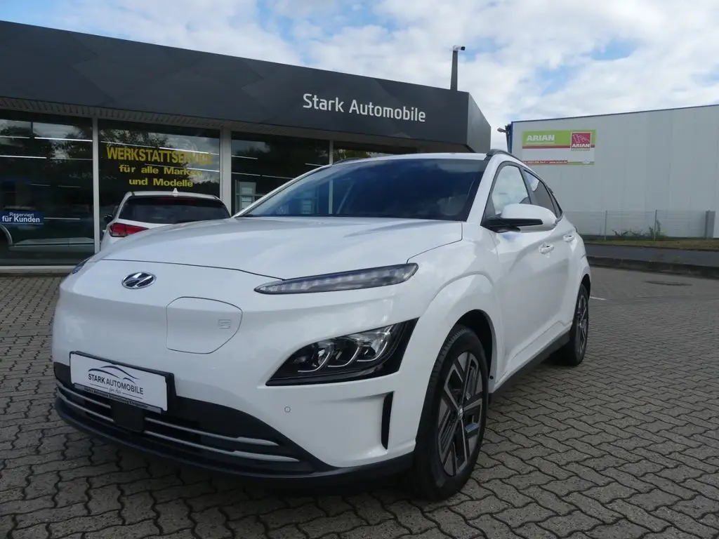 Photo 1 : Hyundai Kona 2023 Non renseigné