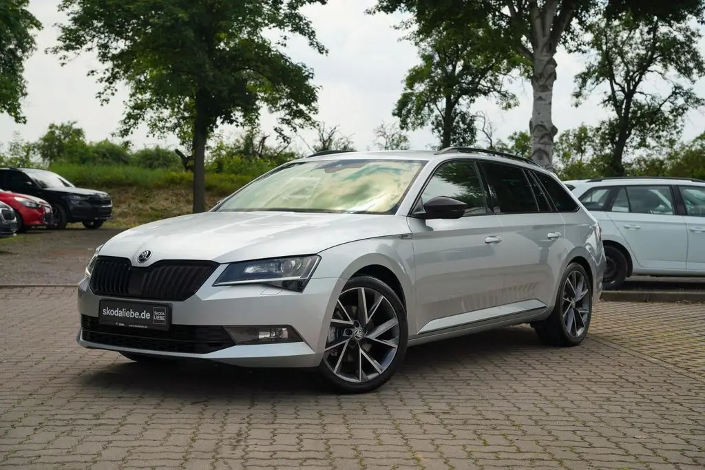 Photo 1 : Skoda Superb 2017 Petrol