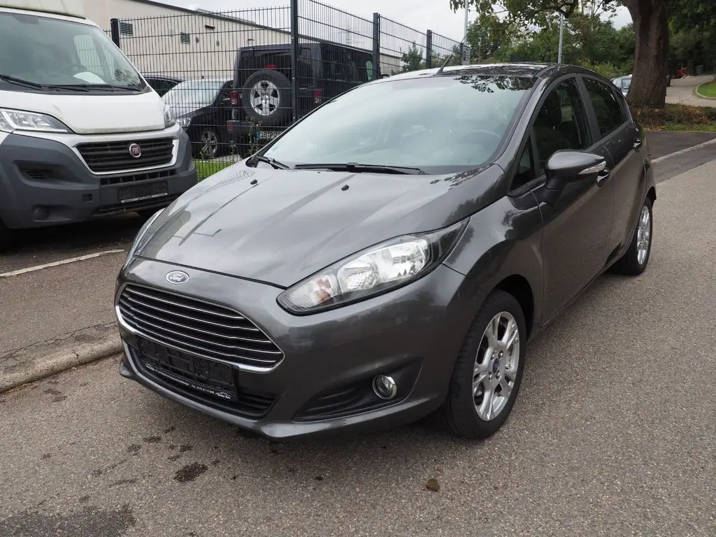 Photo 1 : Ford Fiesta 2015 Essence