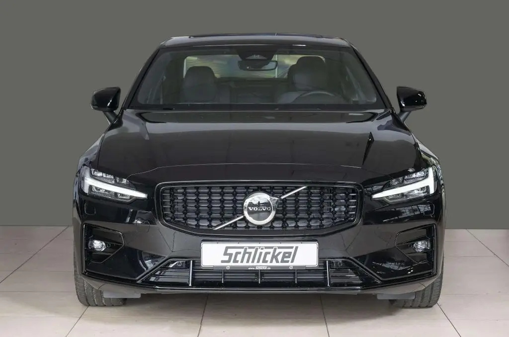 Photo 1 : Volvo S60 2024 Essence