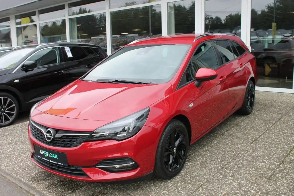 Photo 1 : Opel Astra 2020 Essence