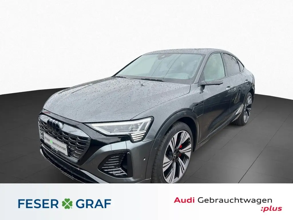 Photo 1 : Audi Q8 2023 Non renseigné