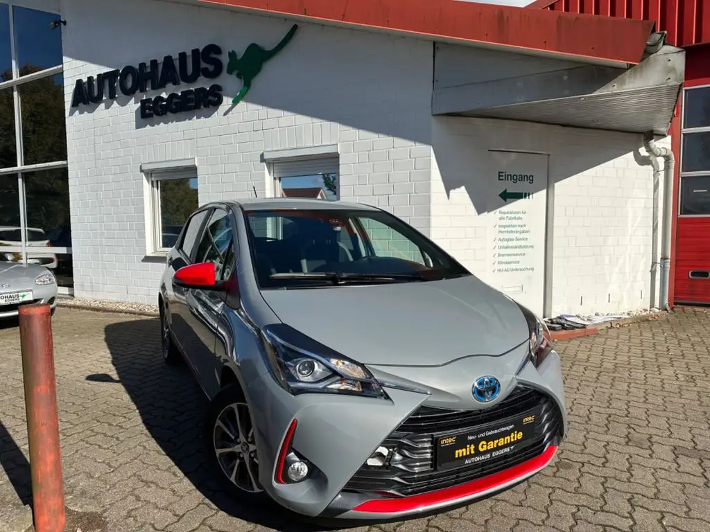 Photo 1 : Toyota Yaris 2019 Hybrid