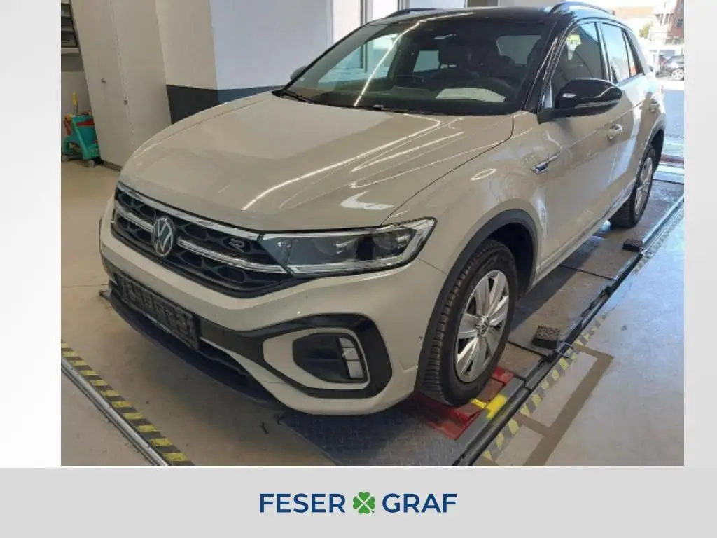 Photo 1 : Volkswagen T-roc 2024 Essence