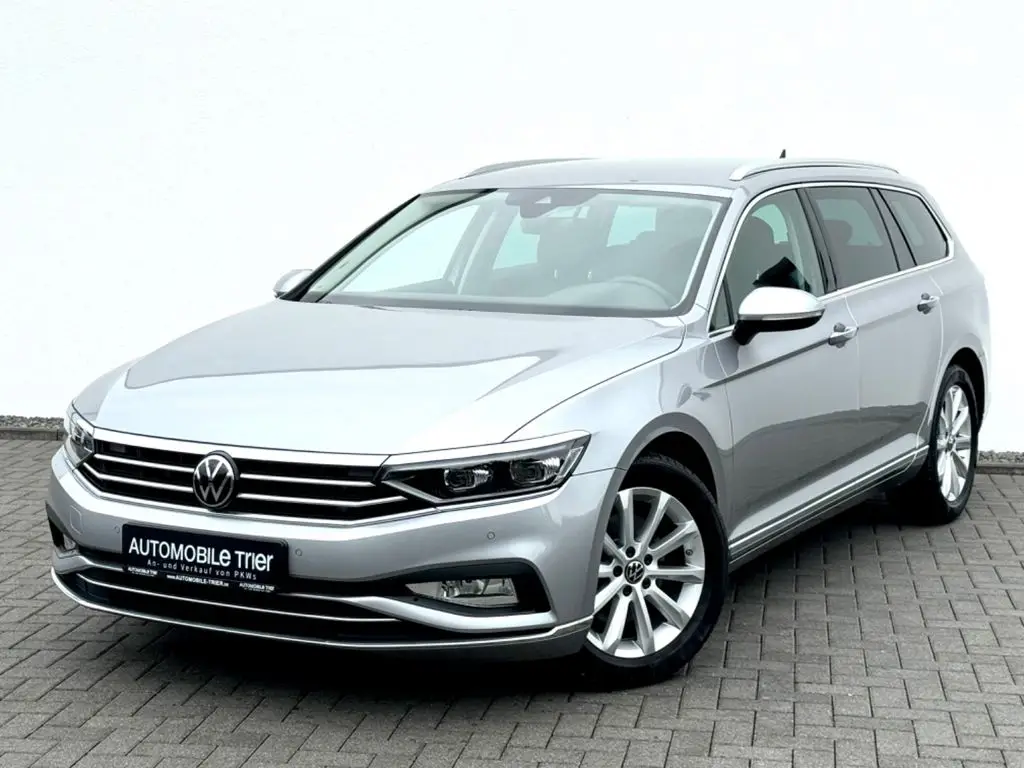 Photo 1 : Volkswagen Passat 2023 Diesel