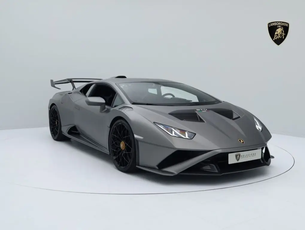 Photo 1 : Lamborghini Huracan 2022 Essence