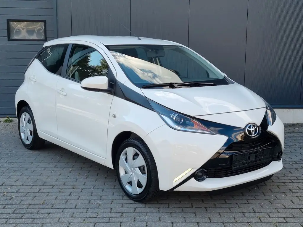 Photo 1 : Toyota Aygo X 2016 Essence