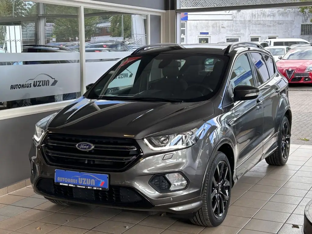 Photo 1 : Ford Kuga 2018 Petrol