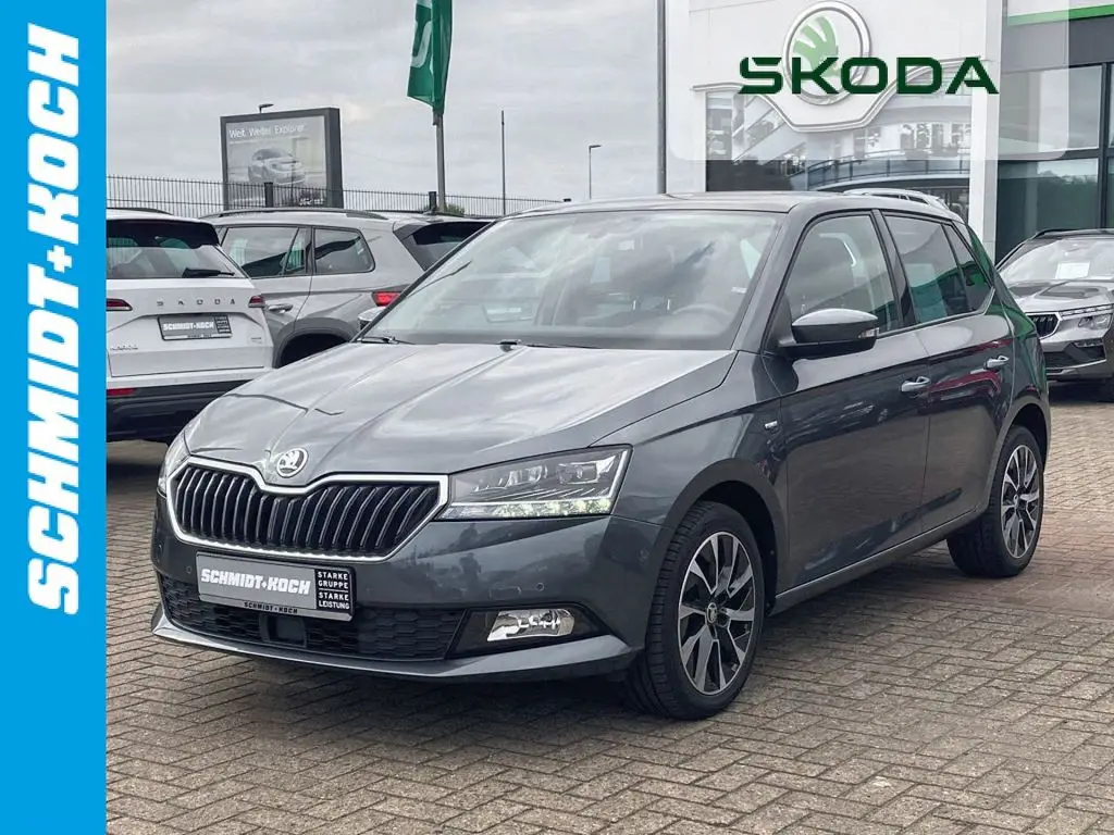 Photo 1 : Skoda Fabia 2020 Petrol