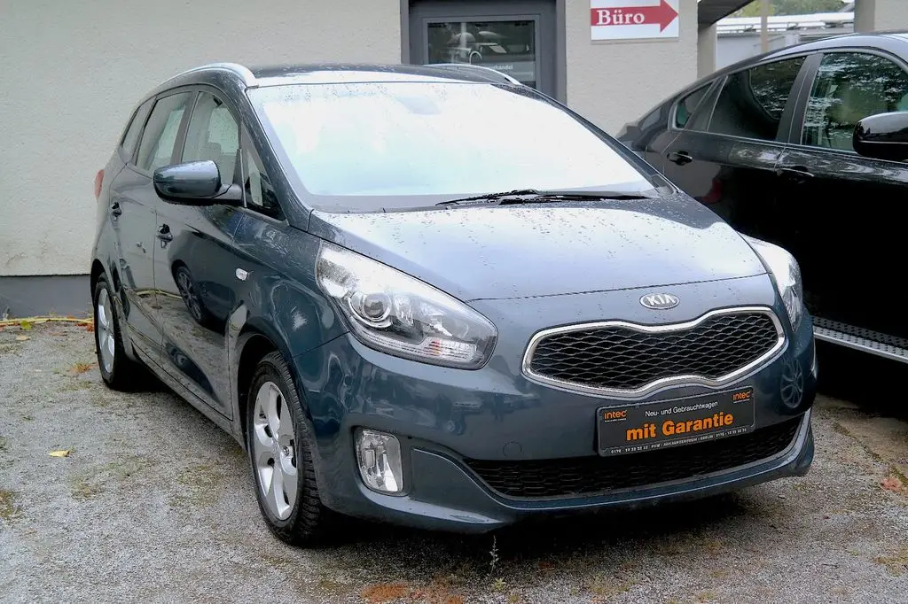 Photo 1 : Kia Carens 2015 Petrol