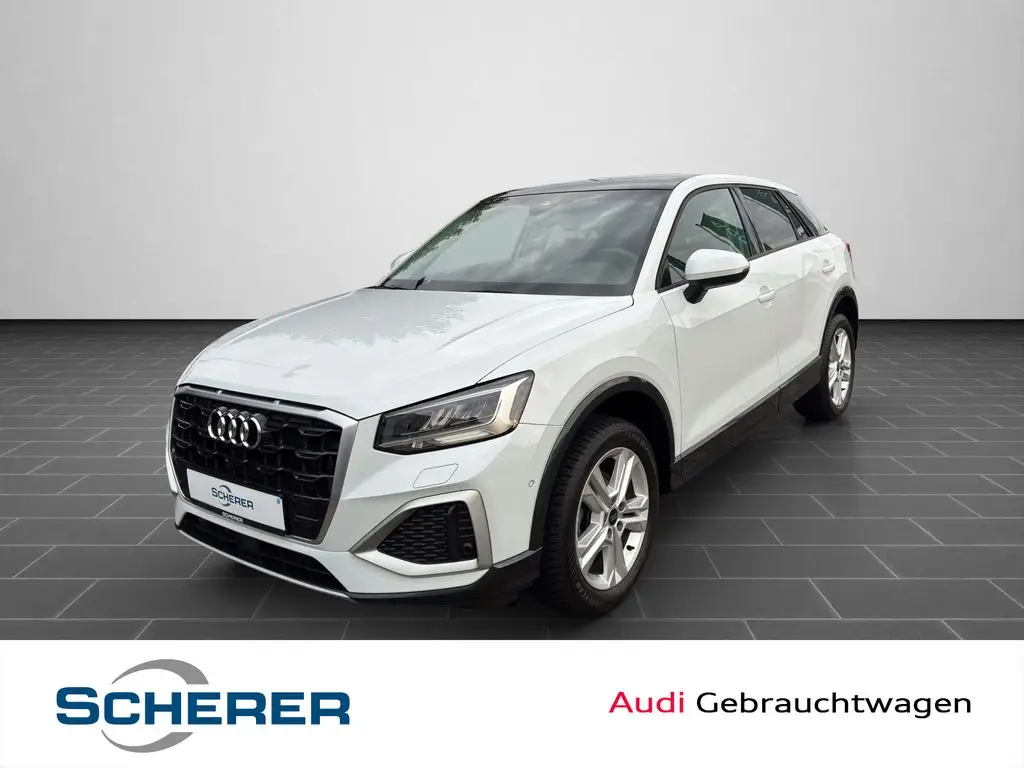 Photo 1 : Audi Q2 2023 Petrol