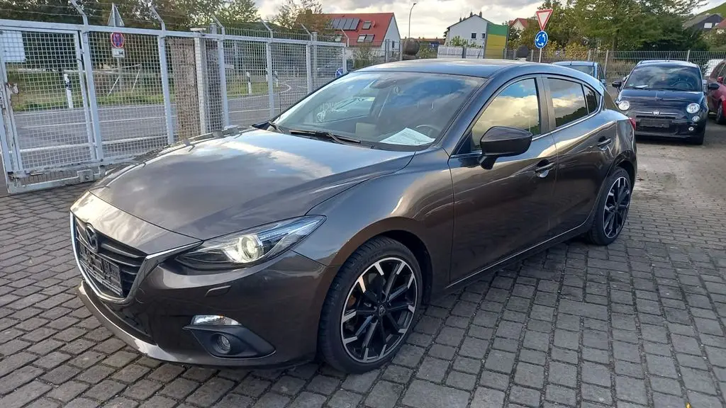 Photo 1 : Mazda 3 2016 Essence