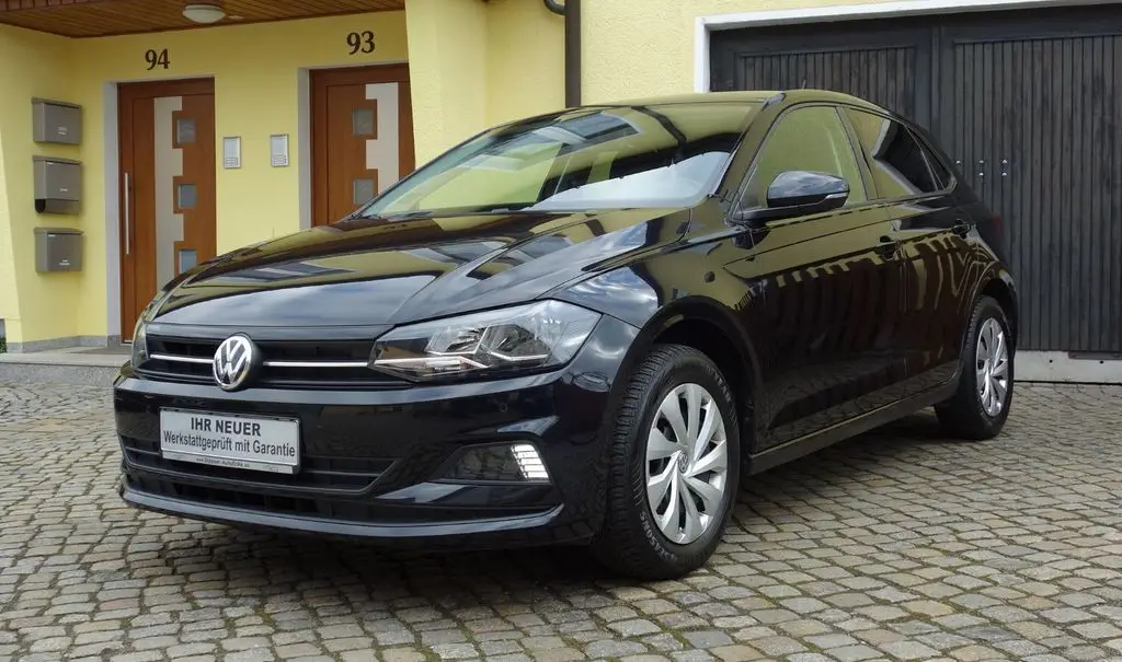 Photo 1 : Volkswagen Polo 2018 Petrol