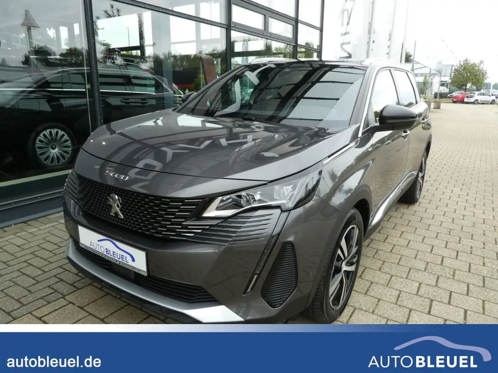 Photo 1 : Peugeot 5008 2024 Petrol