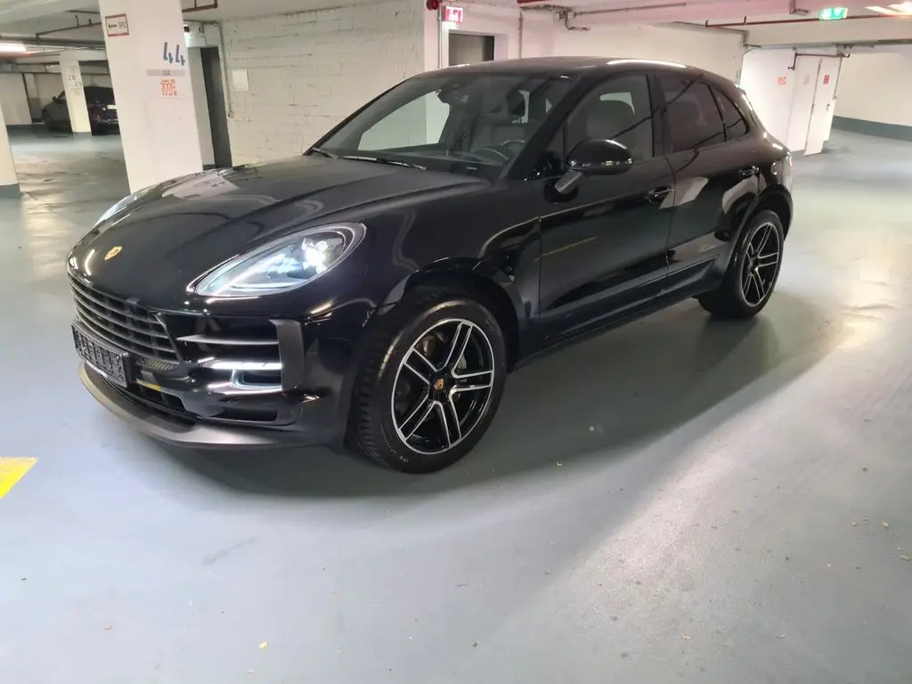 Photo 1 : Porsche Macan 2021 Essence