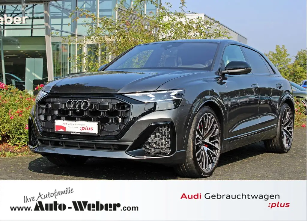 Photo 1 : Audi Sq8 2023 Essence