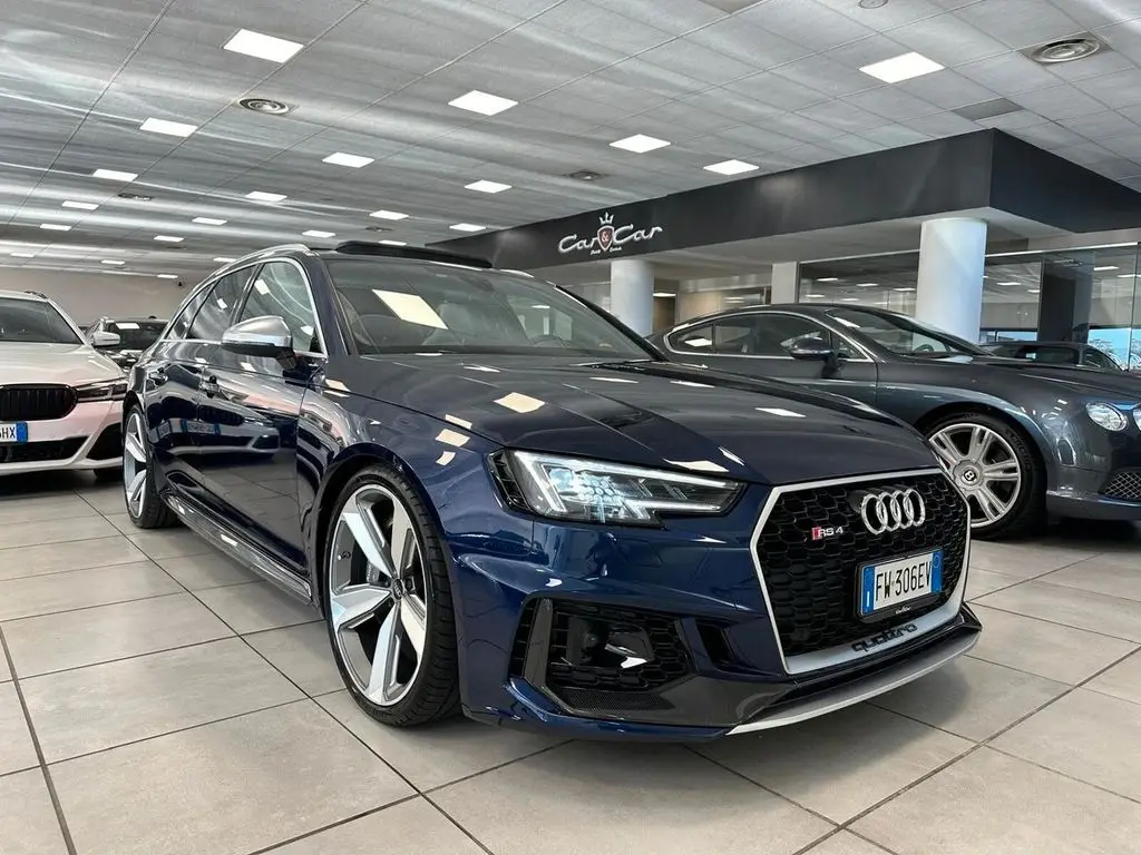 Photo 1 : Audi A4 2019 Petrol