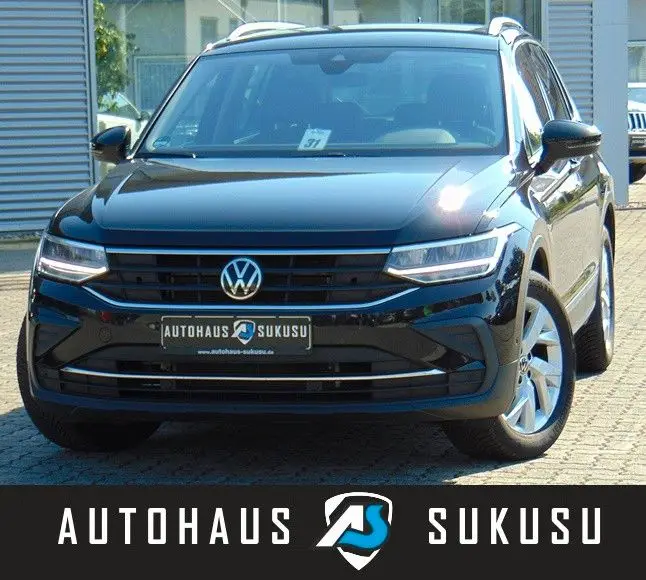 Photo 1 : Volkswagen Tiguan 2023 Essence